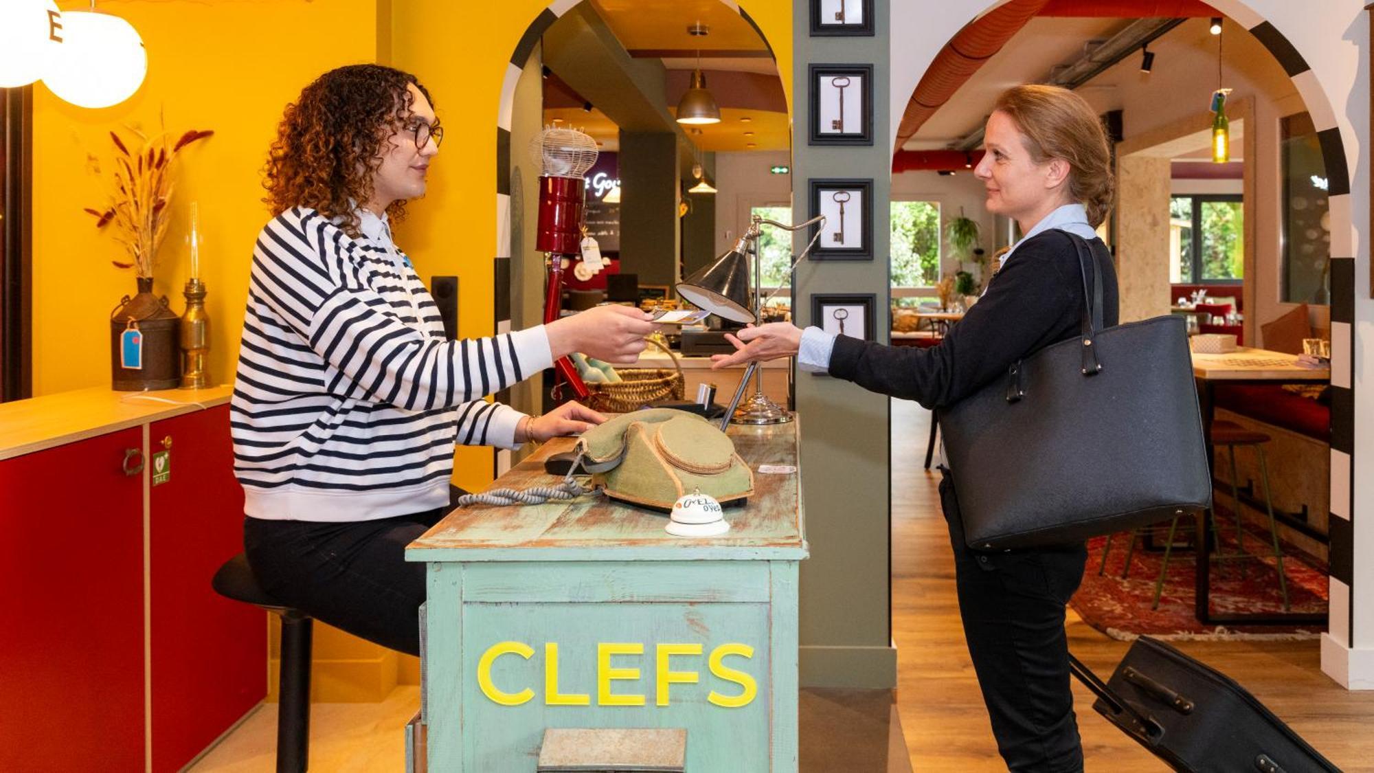 Greet Hotel Massieux Lyon Nord Ngoại thất bức ảnh