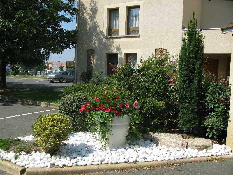 Greet Hotel Massieux Lyon Nord Ngoại thất bức ảnh