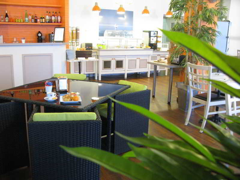 Greet Hotel Massieux Lyon Nord Ngoại thất bức ảnh